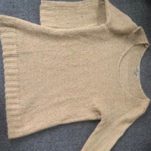 Gap sweater